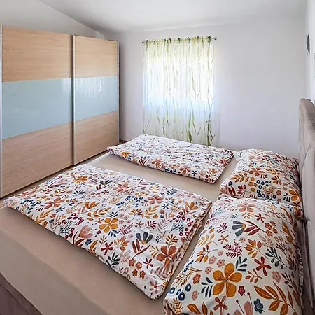 Cozy In 펜션 Galižana