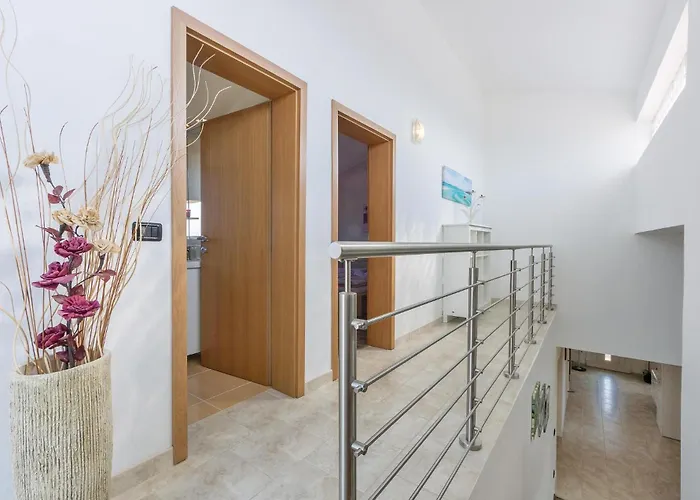 3 Bedroom Gorgeous In *